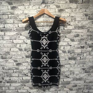 EUC Xhilaration Black & White Bodycon Dress Size XS